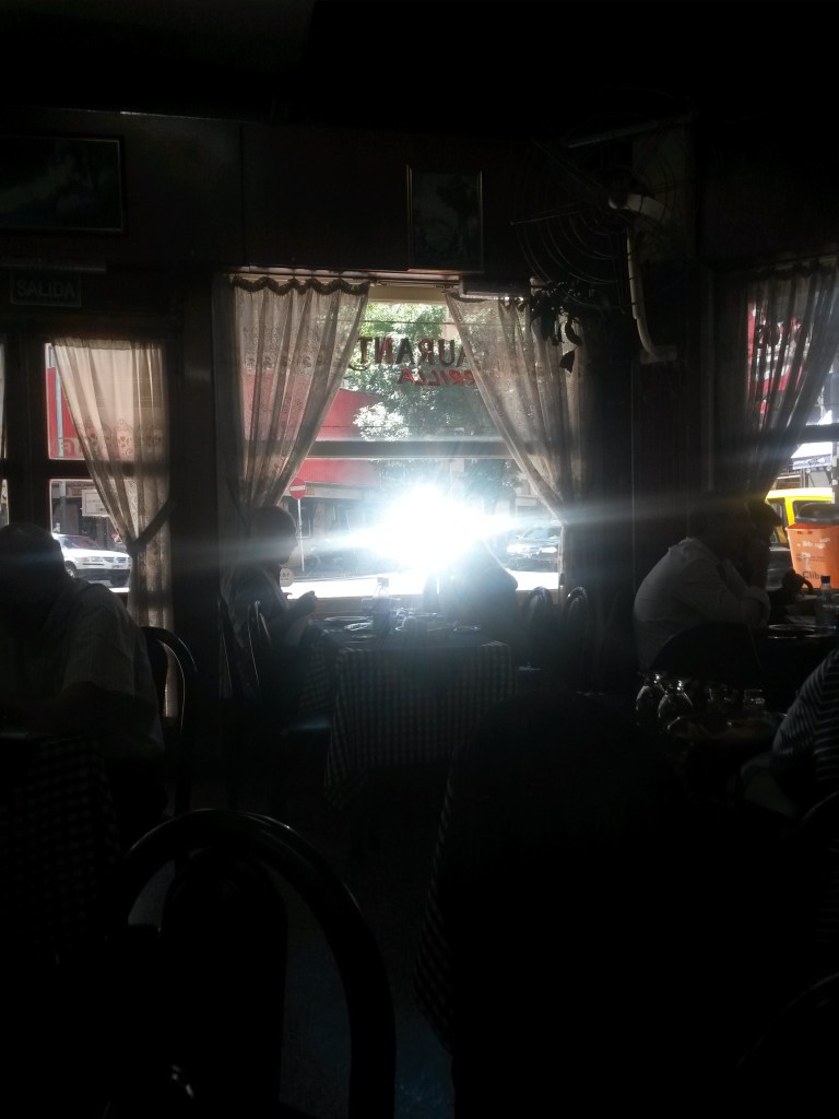 Corner window